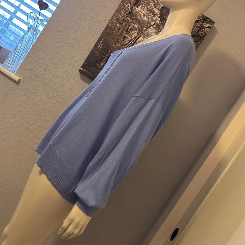 GAP English Manor V-Neck Knit - Picture 4 of 16